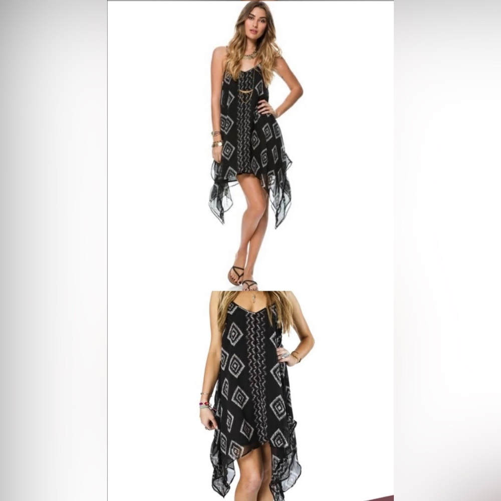 Billabong Black and White Asymmetrical Dress